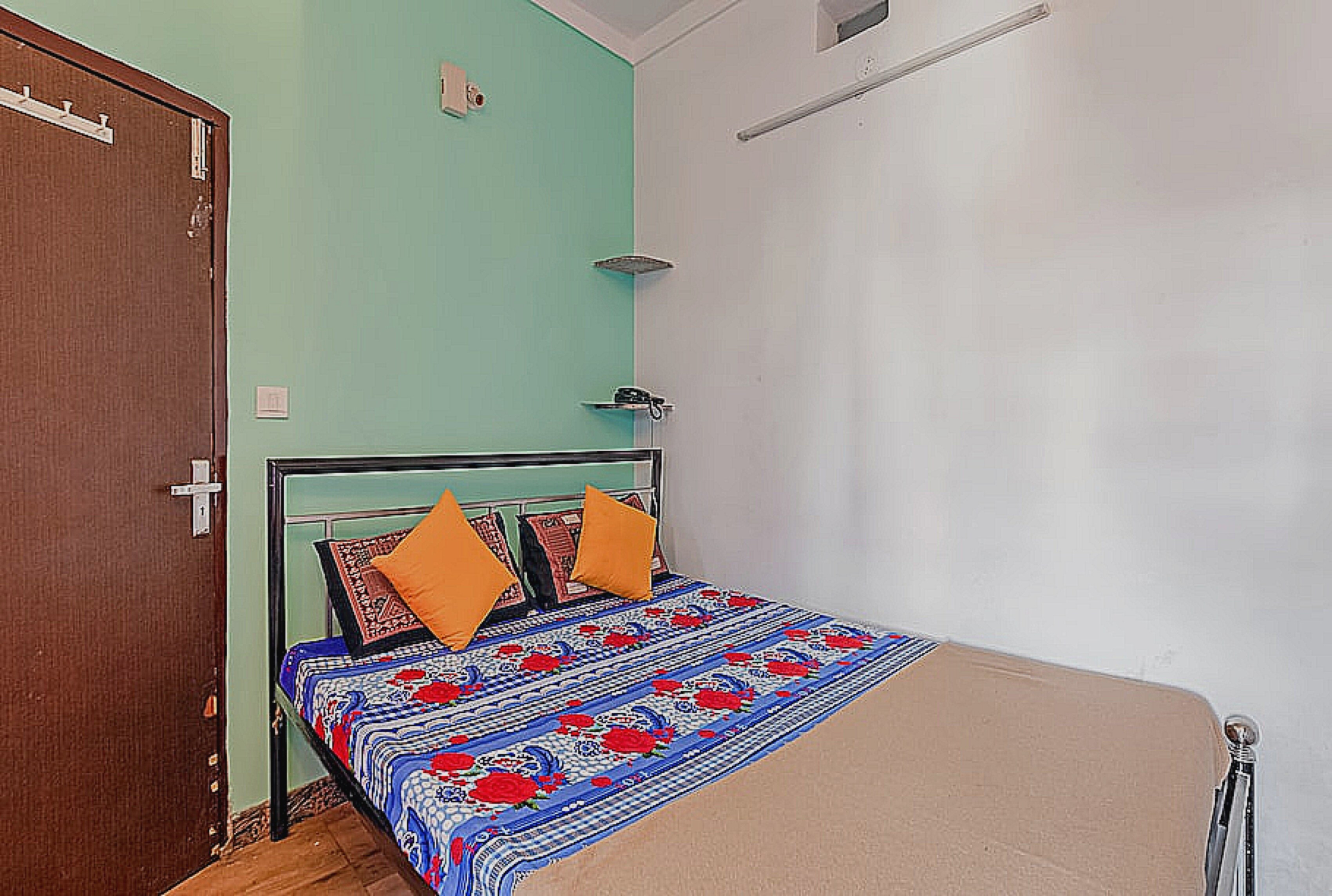 OYO 701668 GYAN VILLA - Tap to explore photos