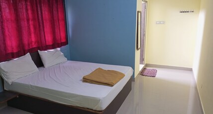Amuthu Residency Room Type - Non Ac Deluxe Room 1st Floor