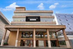 Townhouse ORR Marathahalli Formerly Krishna Boutique