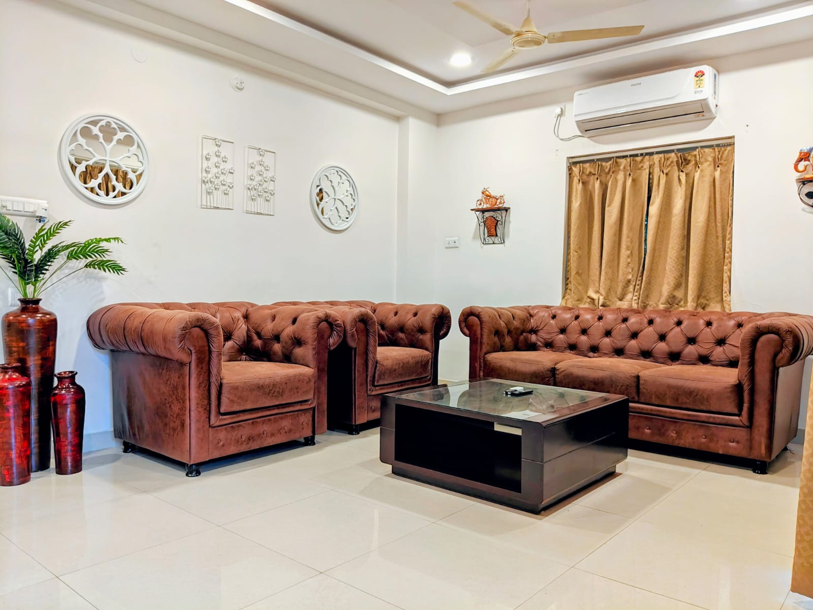 Crescent Stays Madhapur - Service Apartments - Tap to explore photos