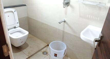perfectstay keelkatalai Room Type - Twin Bed And King Bed room