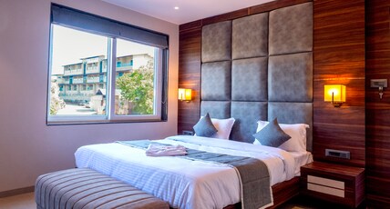 Hirkani Lake Recidency Room Type - Deluxe Room