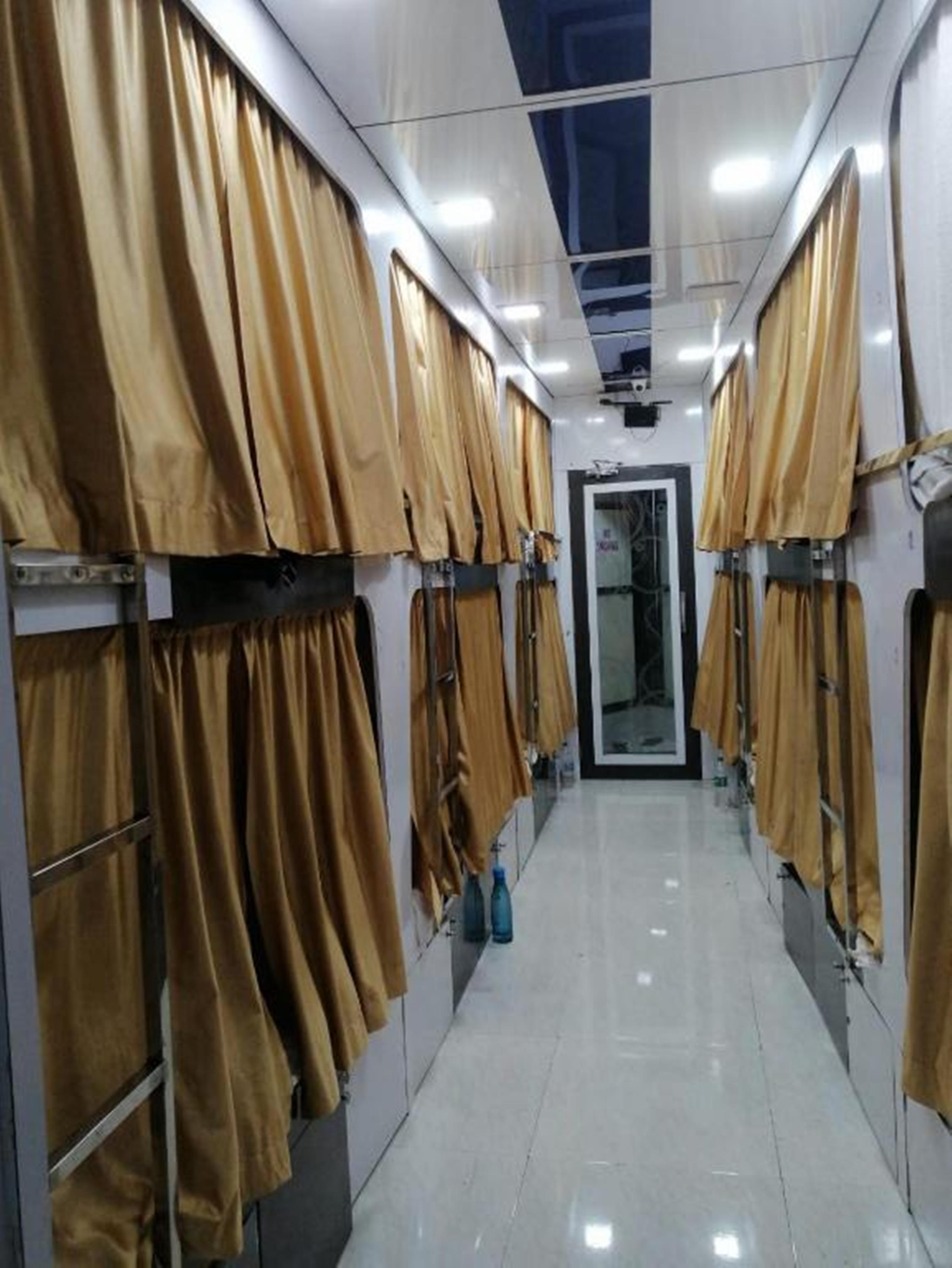 Andheri 69 Dormitory - Tap to explore photos