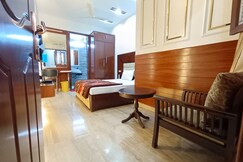 Sardar House | Bed & Breakfast
