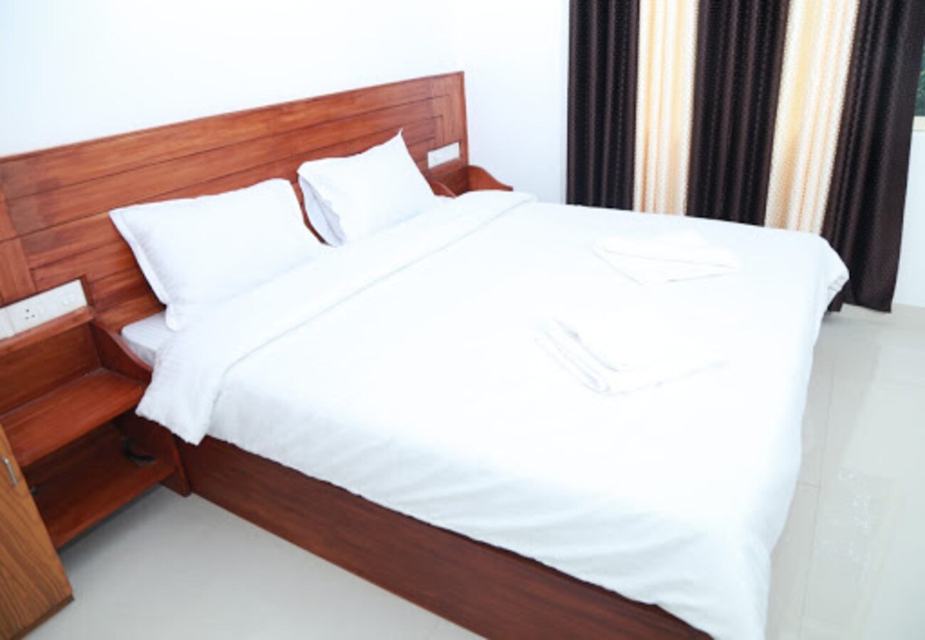 Naimithra Homestay - Tap to explore photos