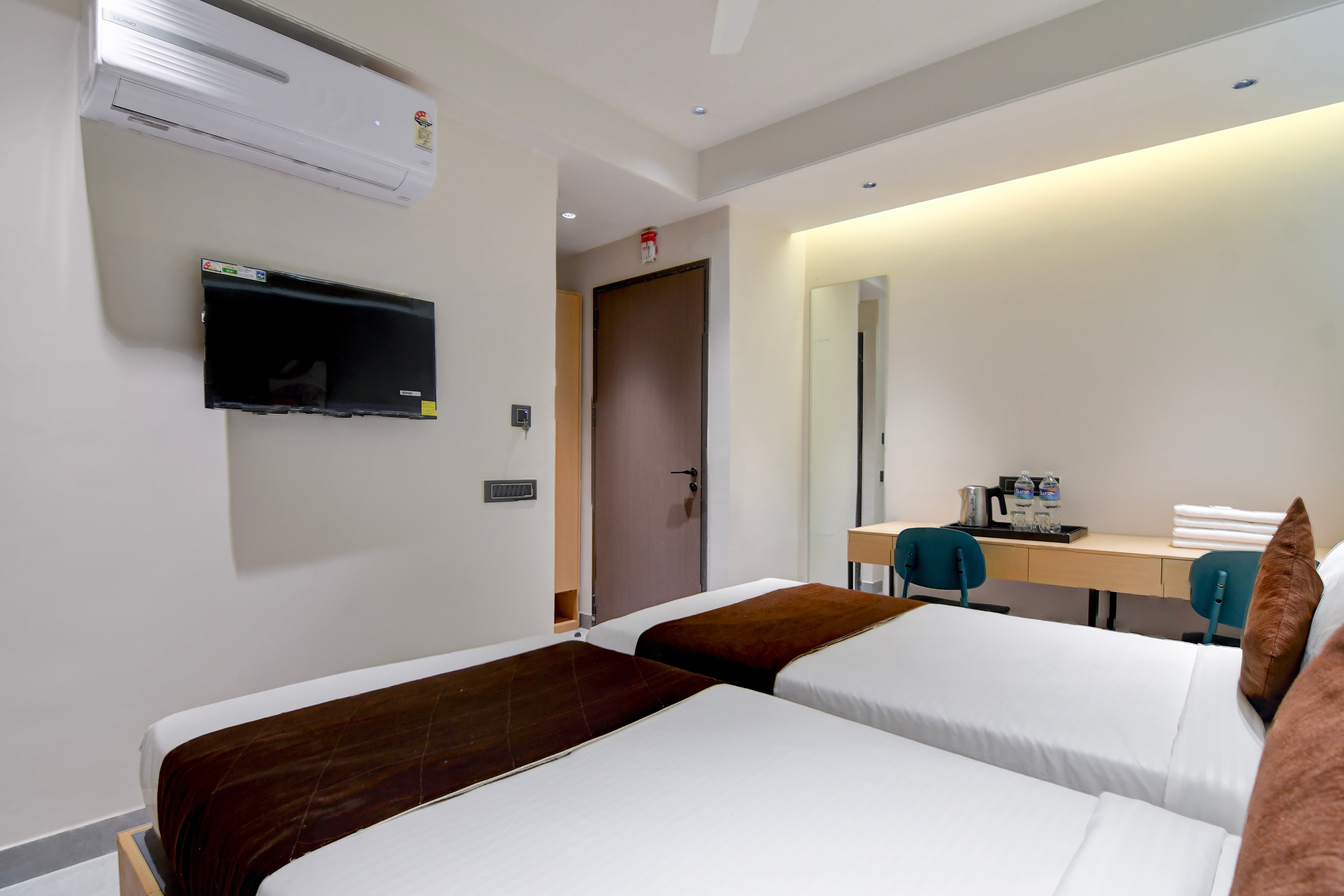 Eco Corporate Inn 3 Rosedale - Tap to explore photos
