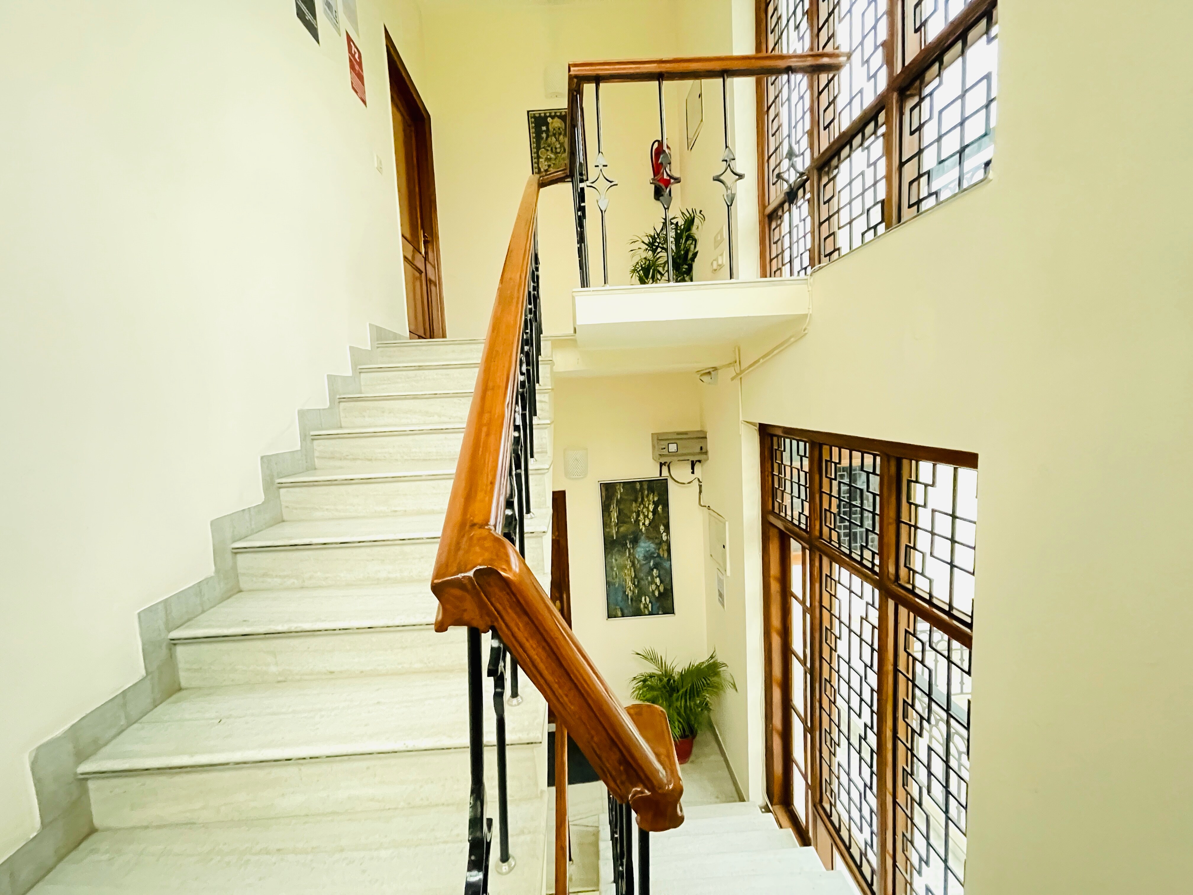 2BHK fully furnished Serviced Apartment in Gurgaon - Tap to explore photos