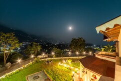 The Lake Hideout Lake View