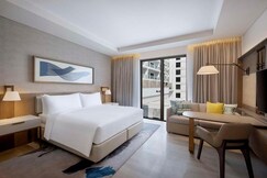 Hilton Abu Dhabi Yas Island -  Free Theme Park Tickets