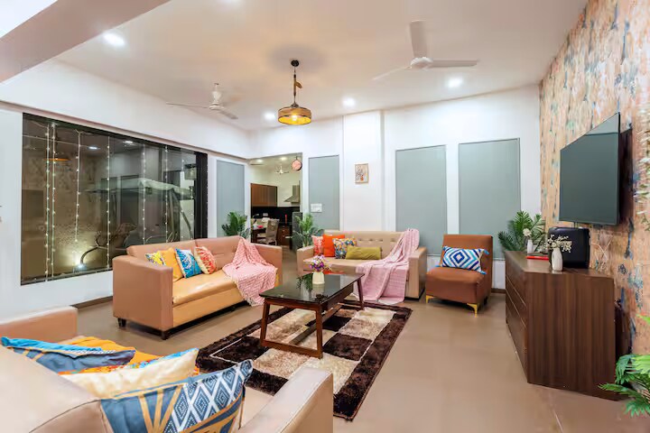 IrisWood 4BHK with Pvt Pool by Tensor Stays - Tap to explore photos