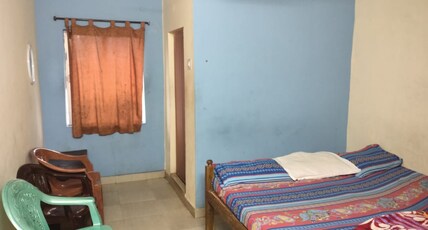 Star Vashishta Inn Room Type - STANDARD NON AC ROOM (BASIC AMENITIES)