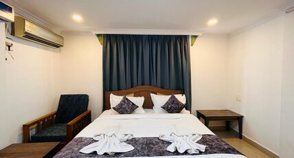 Naga's Hotel Satyavati Room Type - STANDARD ROOM WITH BATHTUB