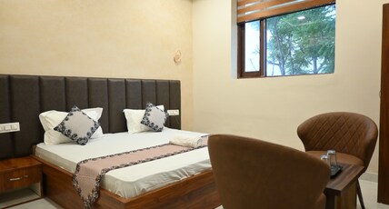 Hotel Lake Casa Room Type - King Bed Room with Lake View