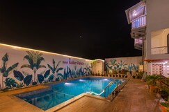 Treebo Kuber Palace with Swimming Pool