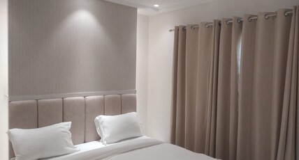 hotel midtown Room Type - DELUXE
