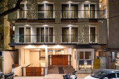 Address of LUX STAYZ
