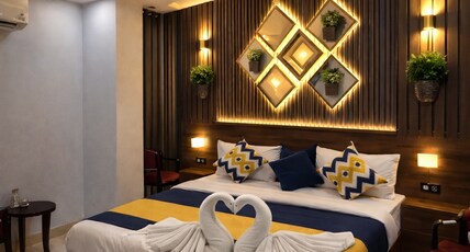 Hotel R K Palace- Near Airport Room Type - Deluxe Room