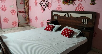 Hotel shree palace Room Type - Bedroom 6