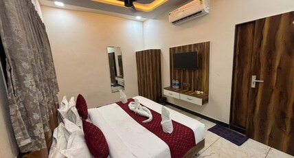 Sky Moon Restaurants & Cafe Room Type - Deluxe Room