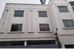 FabHotel Symphony Regency