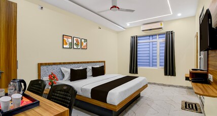 Super Hotel O Parvathipuram Railway Station Road Formerly Siva Karthikeya Residency Room Type - Deluxe with Balcony Super Hotel O Parvathipuram Railway Station Road Formerly Siva Karthikeya Residency Room Type - Deluxe with Balcony