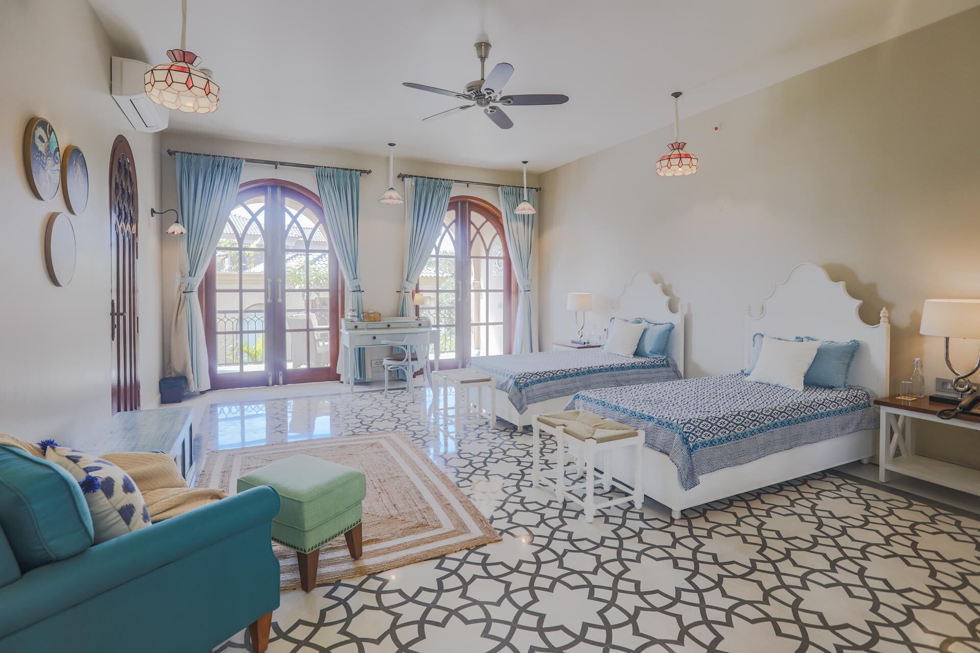 LohonoStays Villa Sacri Borod Hill 9-4 Bedroom - Tap to explore photos