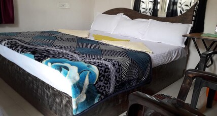 Saanvi | Rooms in a Homestay Room Type - standard room