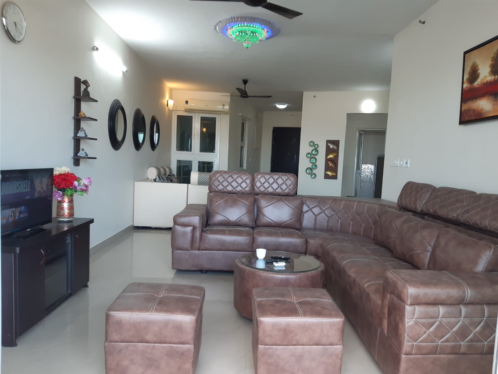 Ouranya Bay Apartment Old Mahabalipuram Road OMR - Tap to explore photos