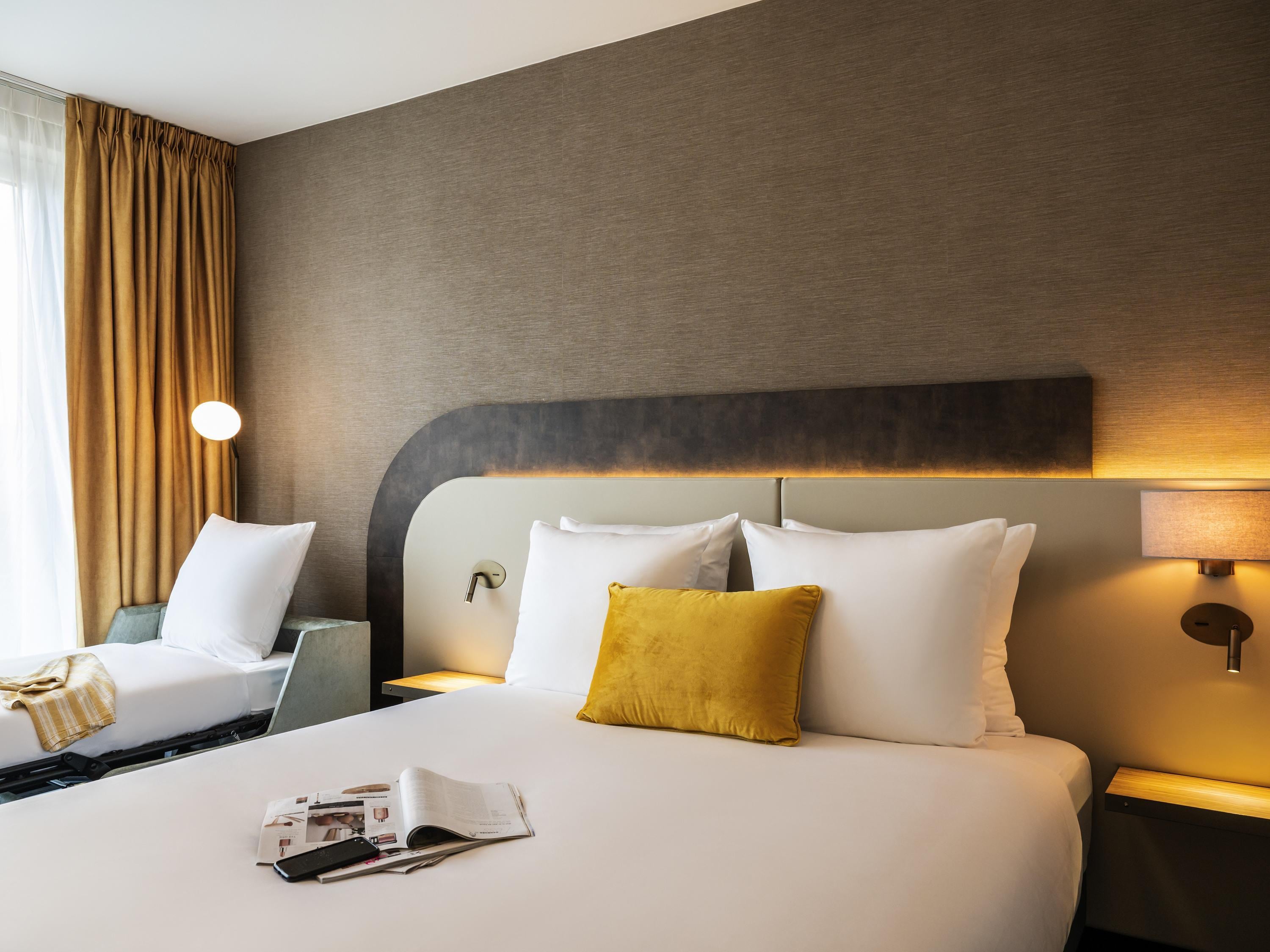 Mercure Amsterdam North Station - Tap to explore photos