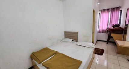 Hotel Rahi Room Type - AC Family Room (4 pax) Hotel Rahi Room Type - AC Family Room (4 pax)