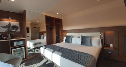 Best Western Premier Hotel Dante Room Type - Suite-1 King Bed, Non-Smoking, Superior Room, Terrace, Coffee Maker