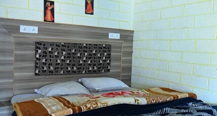 Green Apple Homestay Room Type - Room no 2
