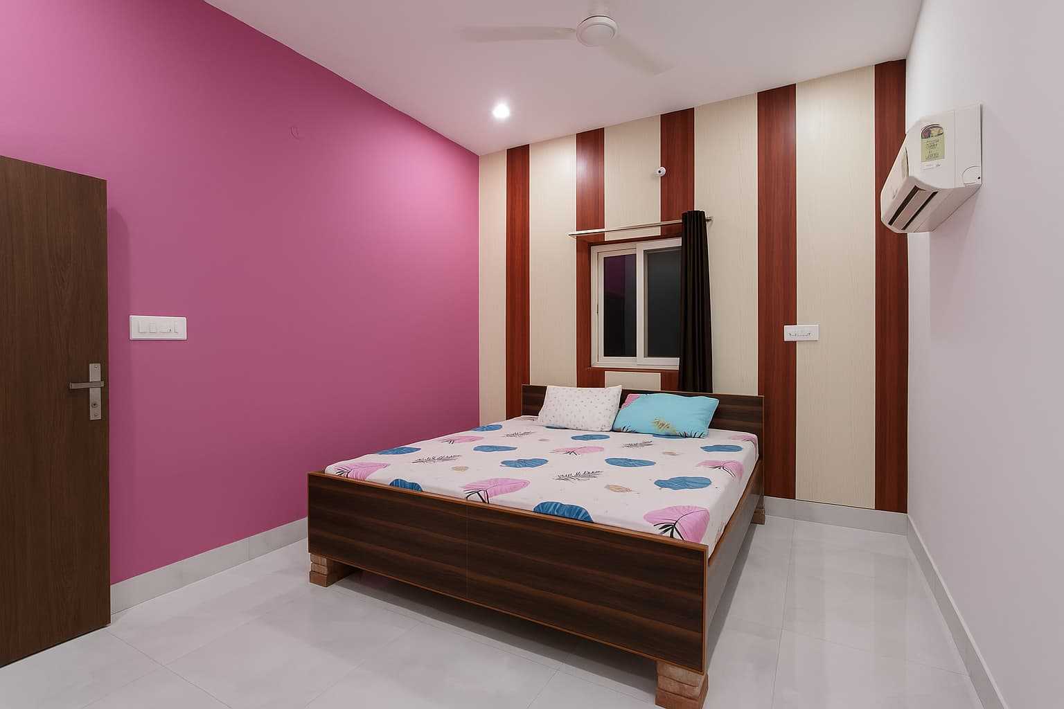 Hotel O Radhika Guest House - Tap to explore photos