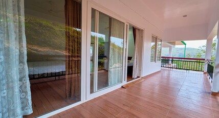 Priyas Villa Vagamon by VOYE HOMES Room Type - Family Room with Balcony