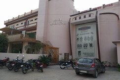 Seven star Bar and Restaurant