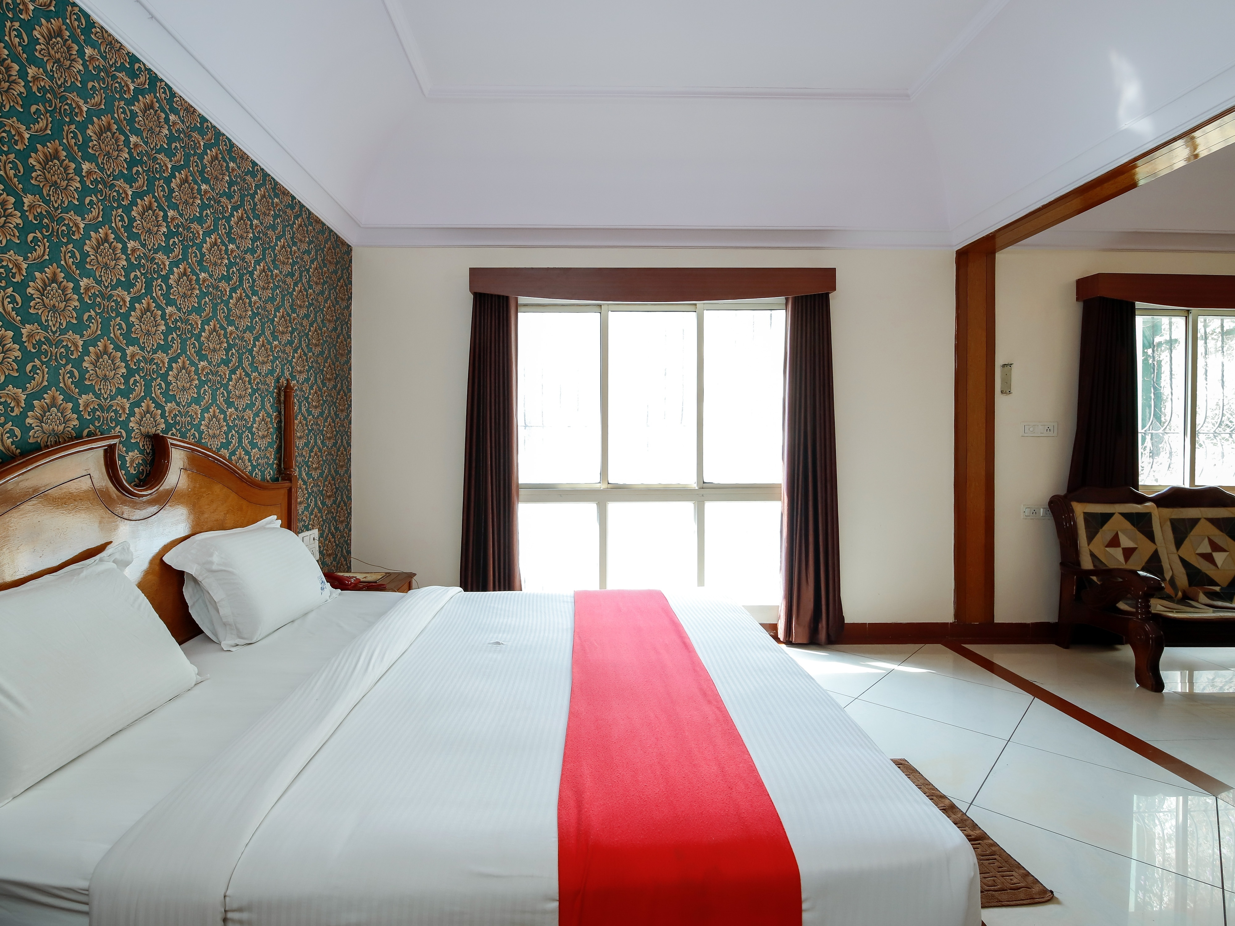 Hotel Chetan International - Tap to explore photos