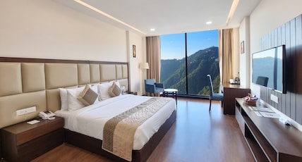 Best Western Dalhousie Room Type - 1 King Bed, Non-Smoking, Premium Room, Flat Screen Television, Mountain View, In-Room Safe, Coffee M Best Western Dalhousie Room Type - 1 King Bed, Non-Smoking, Premium Room, Flat Screen Television, Mountain View, In-Room Safe, Coffee M