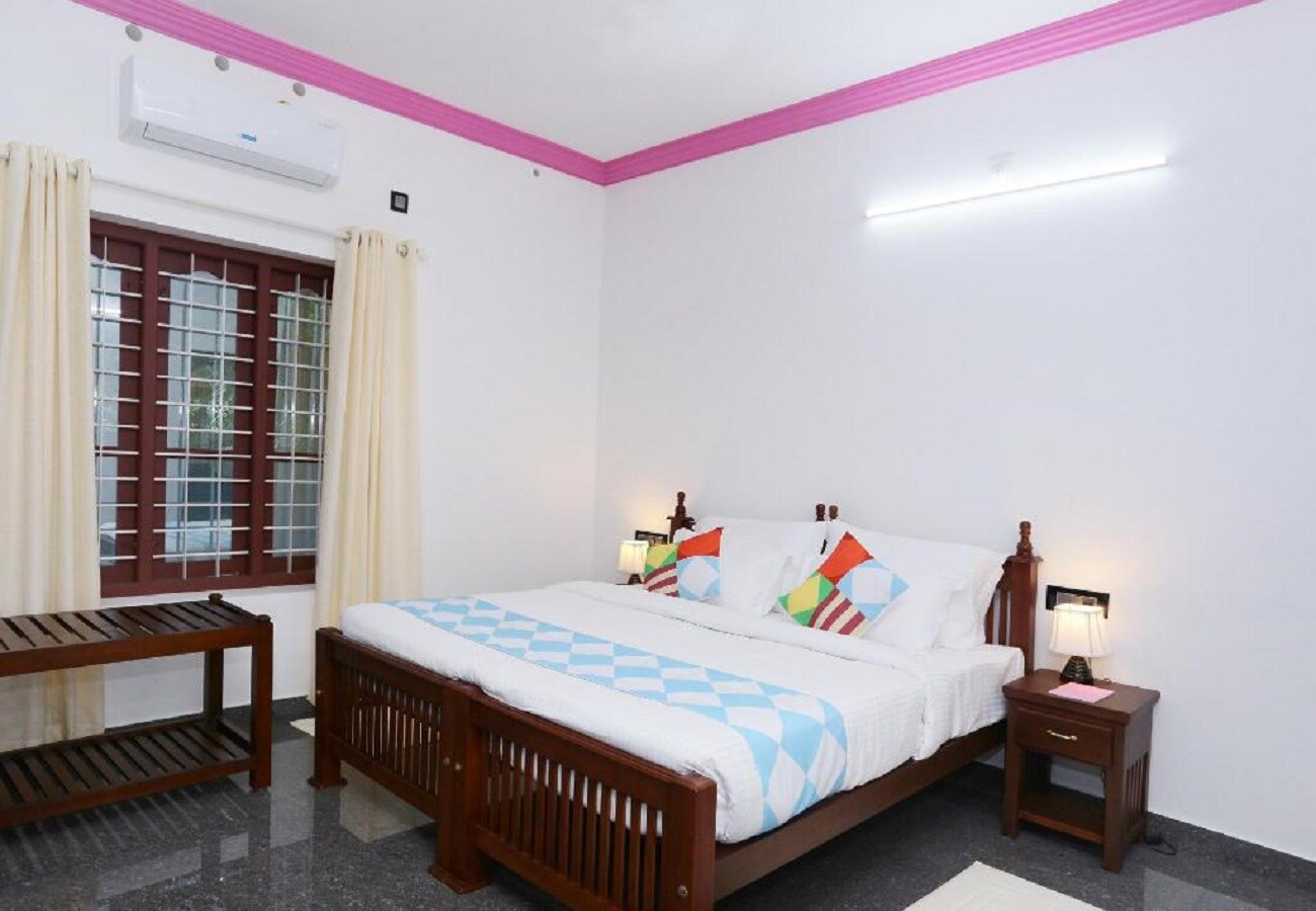 Bougainvilla Homestay - Tap to explore photos