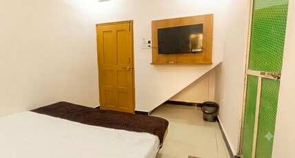 Hotel rudra palace Room Type - Bedroom 8