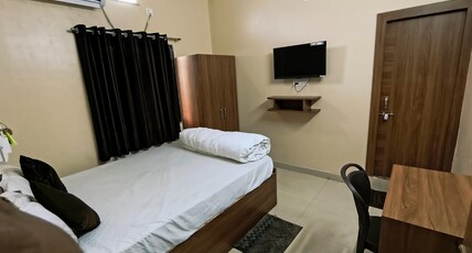 Hotel Madan Residency Room Type - Bedroom 8