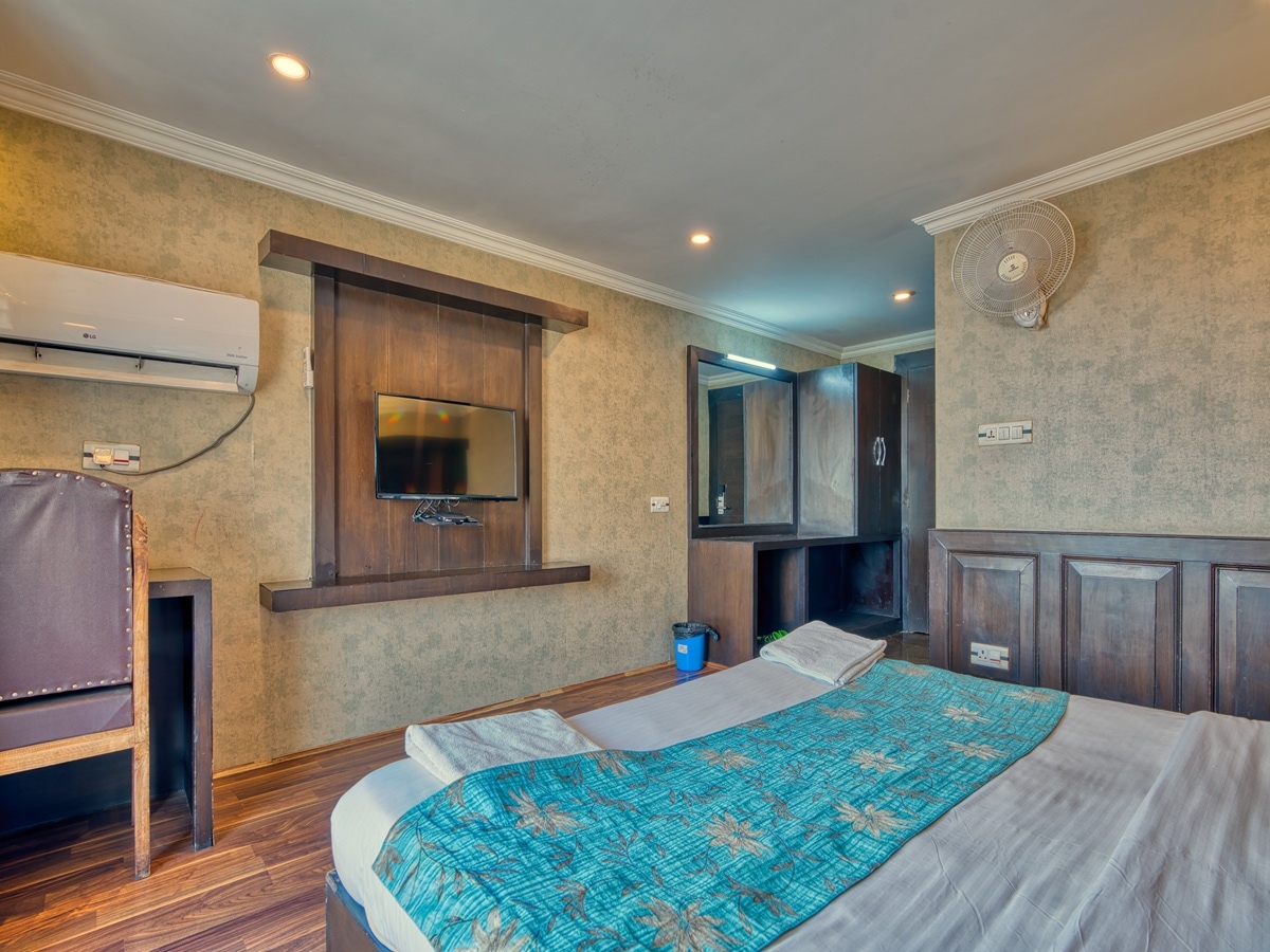 Vilasta - Tap to explore photos