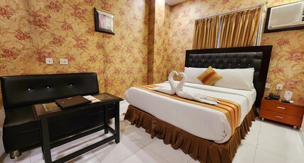Housez43 Room Type - Deluxe Room with free WiFi
