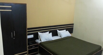 Kakkson Trishakti Room Type - Deluxe Ac Room