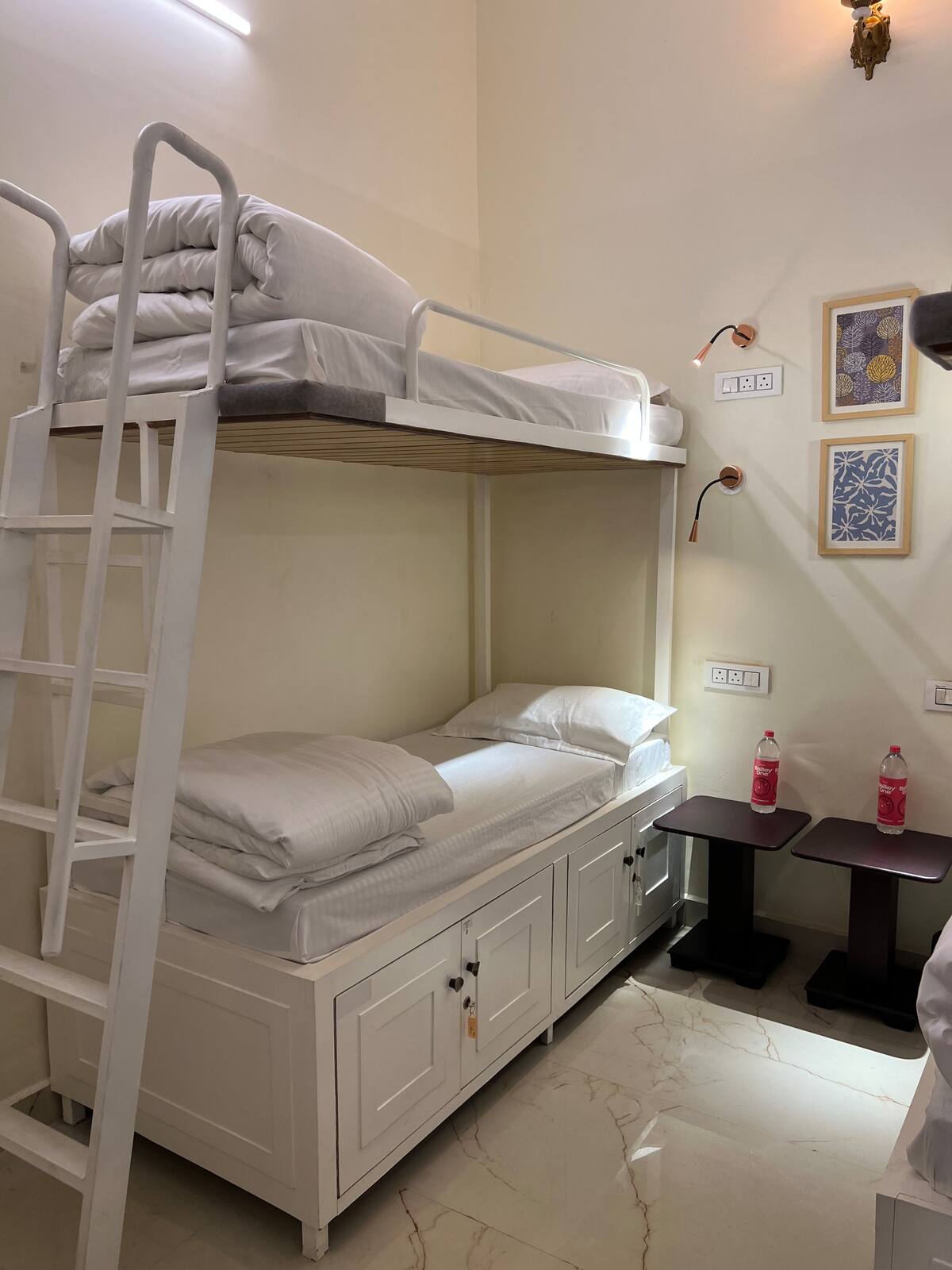 Tosh Dorms and Rooms - Tap to explore photos