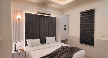 THE DIVENTAA HOTEL & SUITES Room Type - Deluxe Executive Room THE DIVENTAA HOTEL & SUITES Room Type - Deluxe Executive Room
