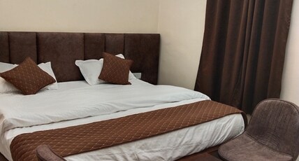 Hotel Meera heritage Mahoba Room Type - Deluxe Room With AC
