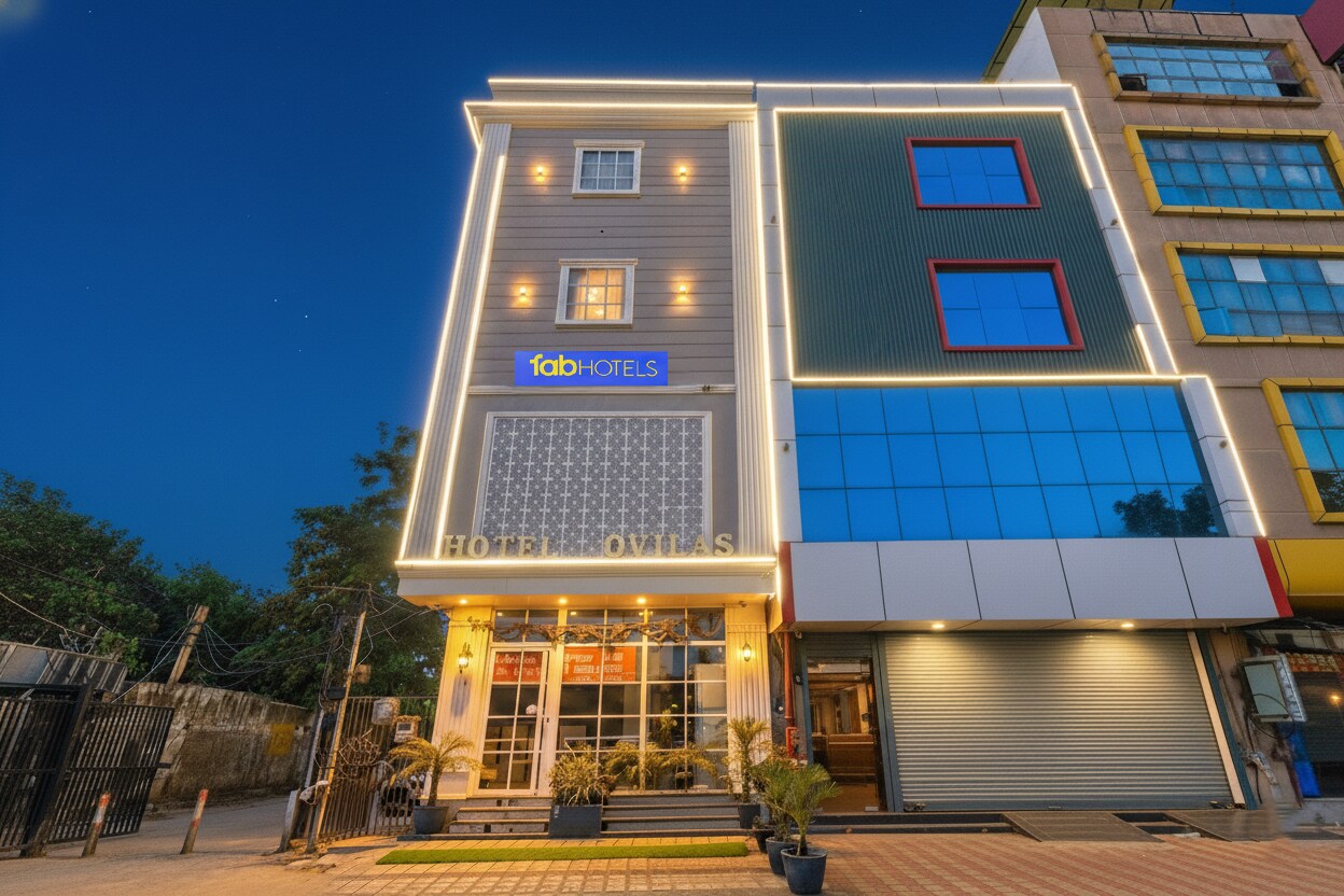 FabHotel K9 Ovilas - Tap to explore photos