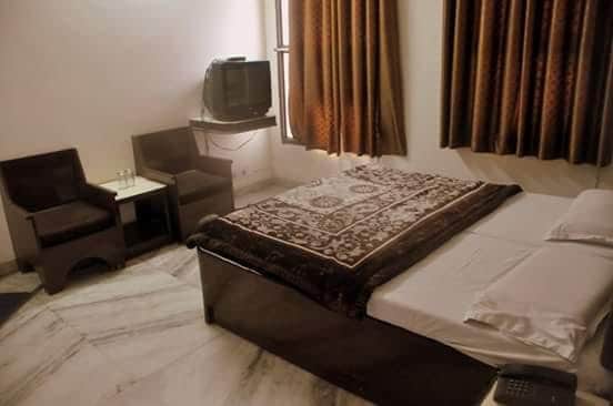 Hotel Surya - Tap to explore photos