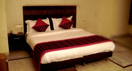 Hotel Mandakini Palace Room Type - Super Deluxe Rooms