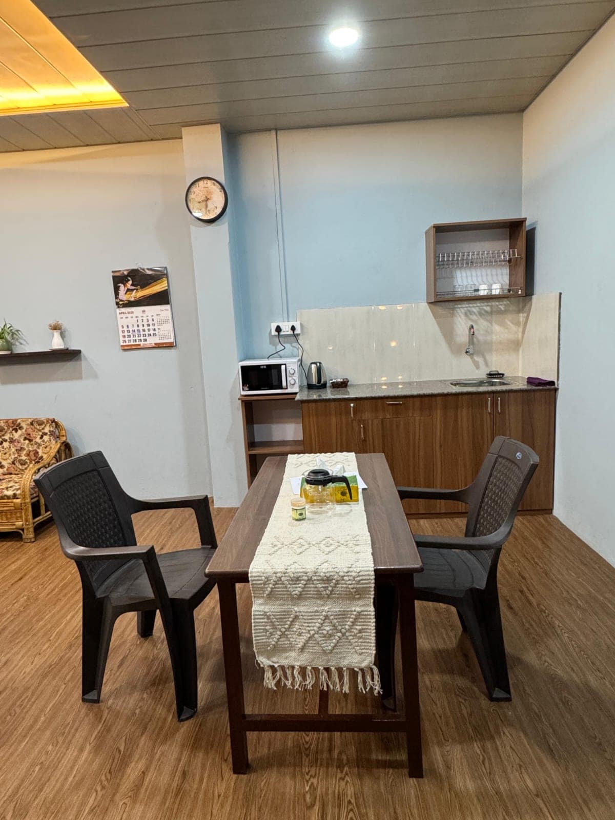 Dingdi Service Apartment - Tap to explore photos